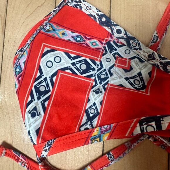 JOLYN Vent Bikini Top Swimsuit Swim Red Batik Print Size Medium - Picture 3 of 6